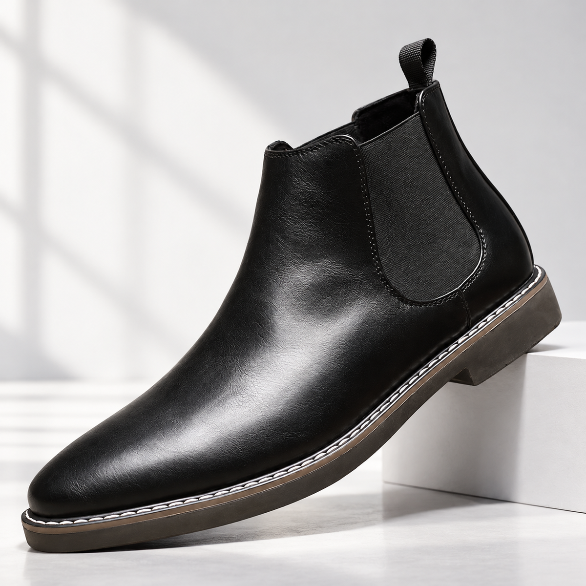 Everett Leather Chelsea Boots