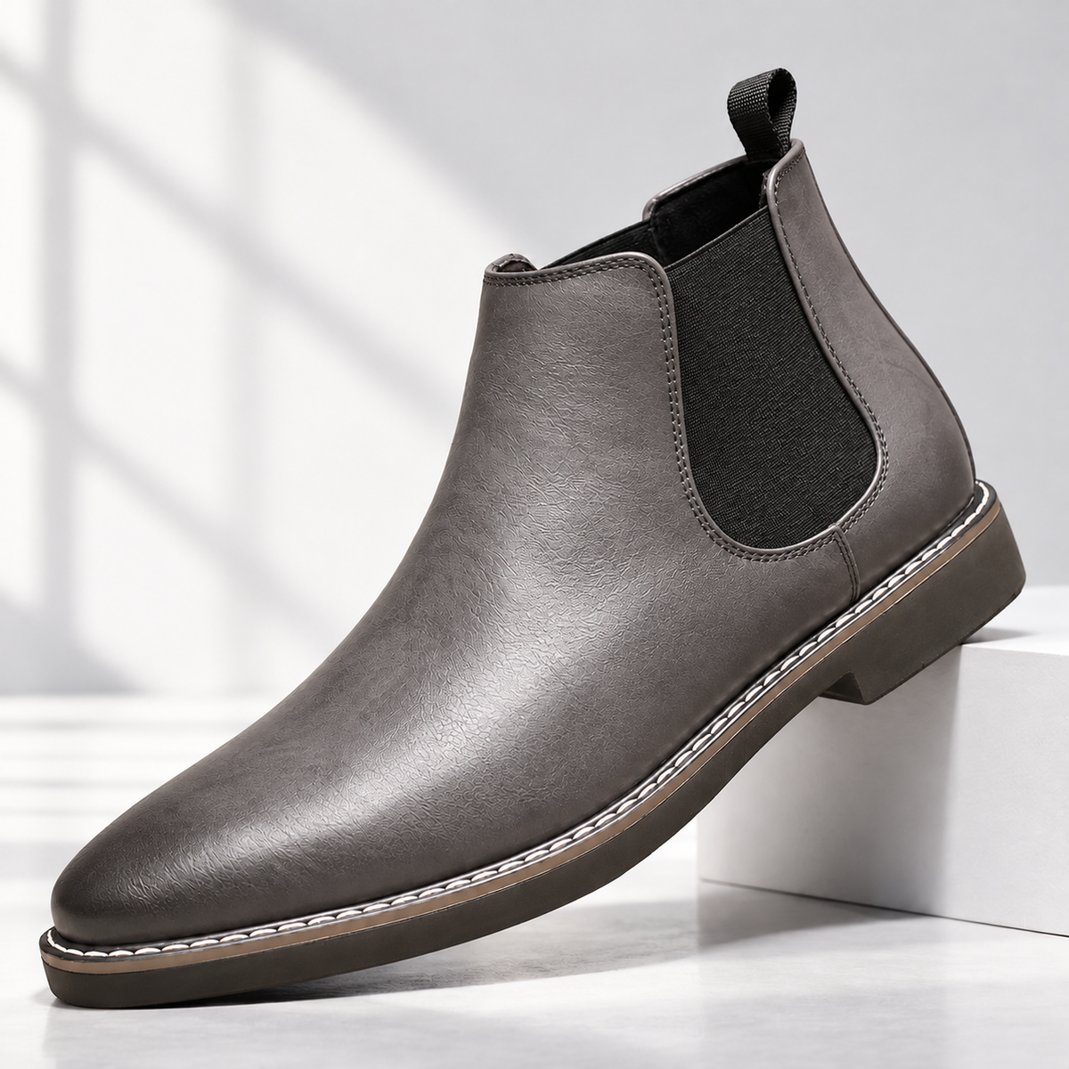 Everett Leather Chelsea Boots